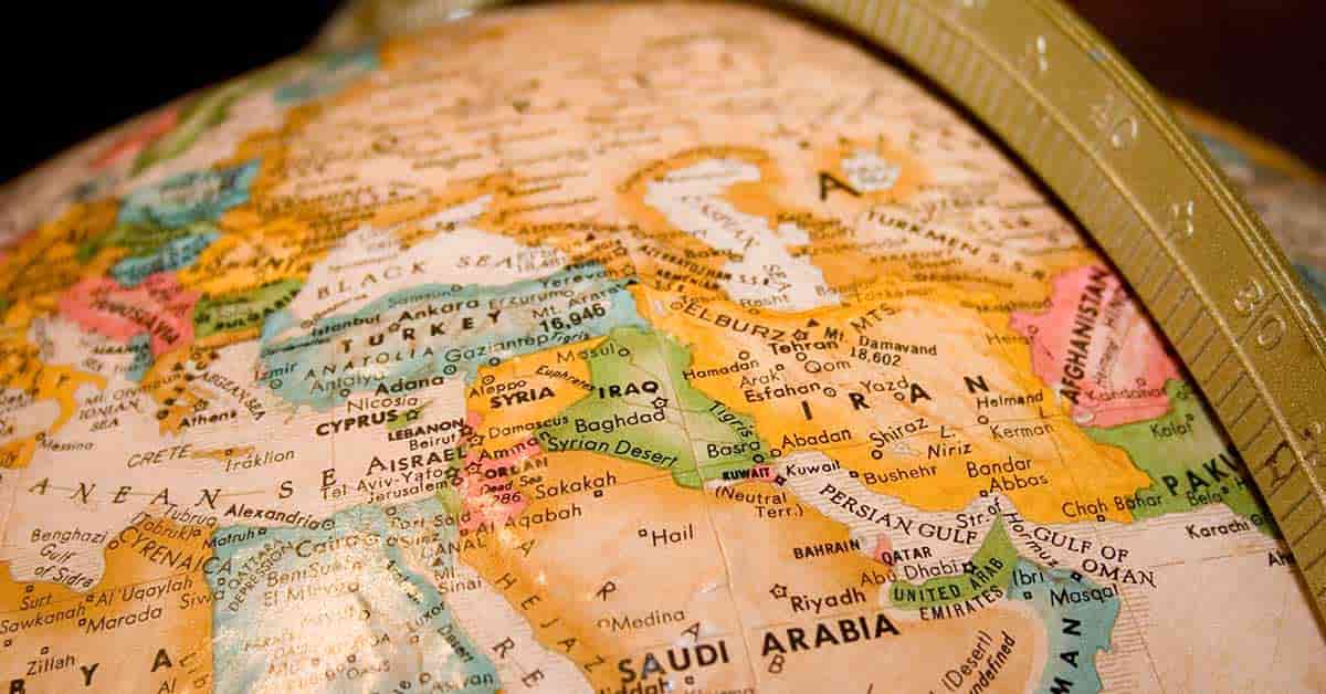 Stocks Rise, Oil Falls as US and Iran Agree to Halt Hostilities