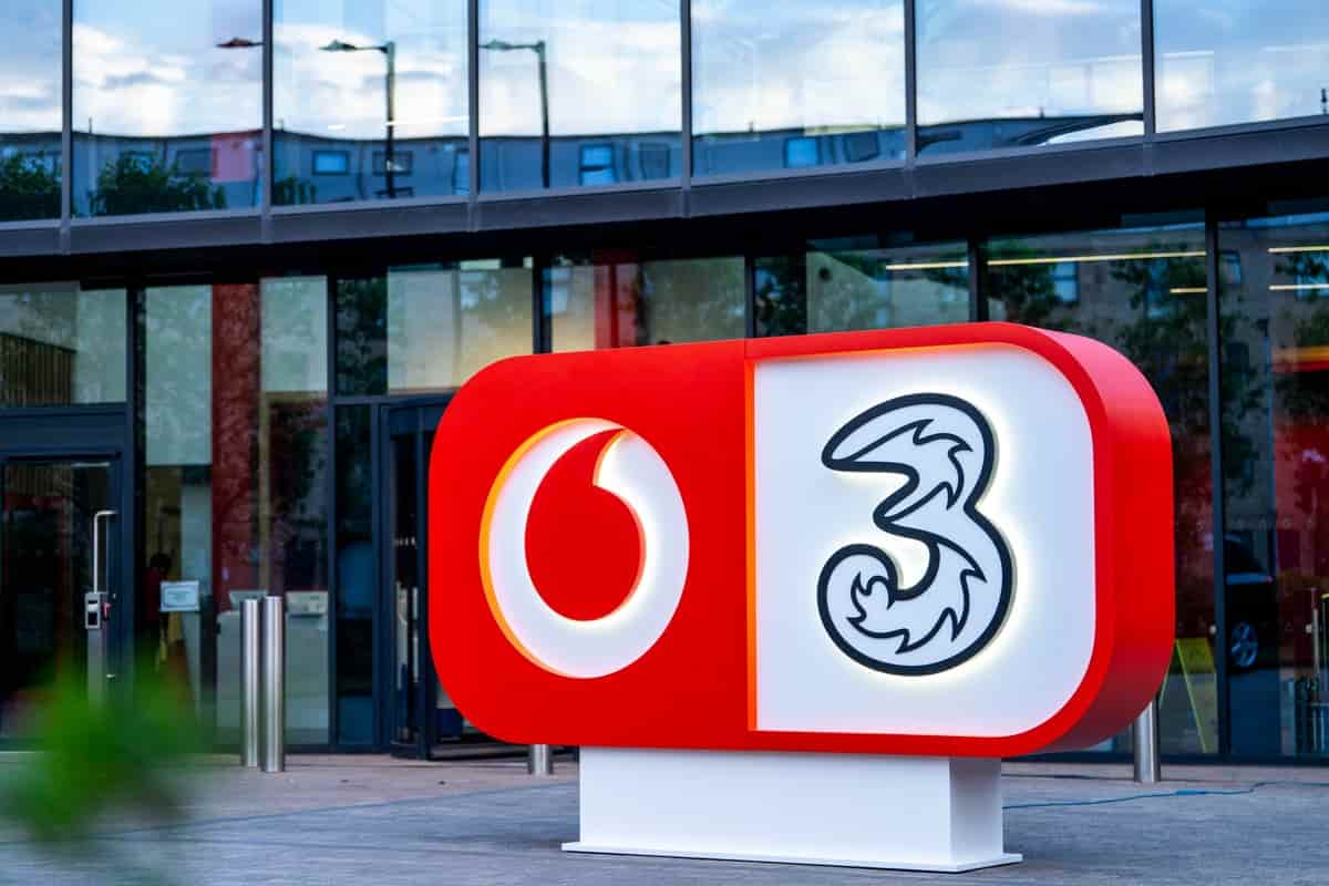 VodafoneThree raises cost-saving target to £1bn after merger