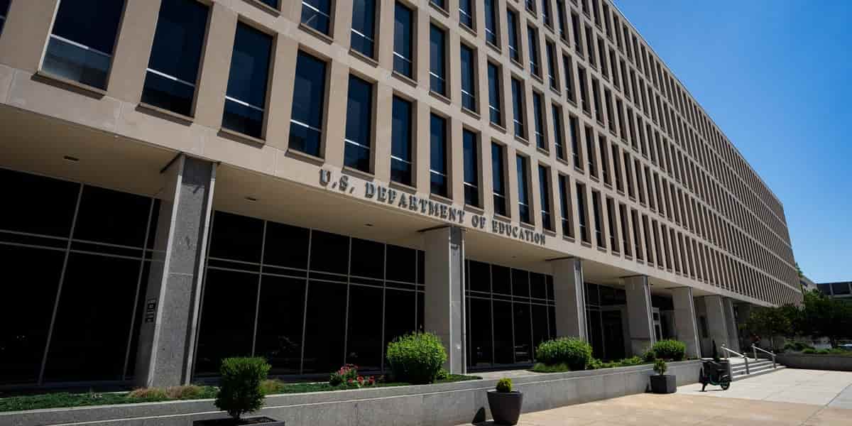 Federal report highlights student loan servicer coordination issues