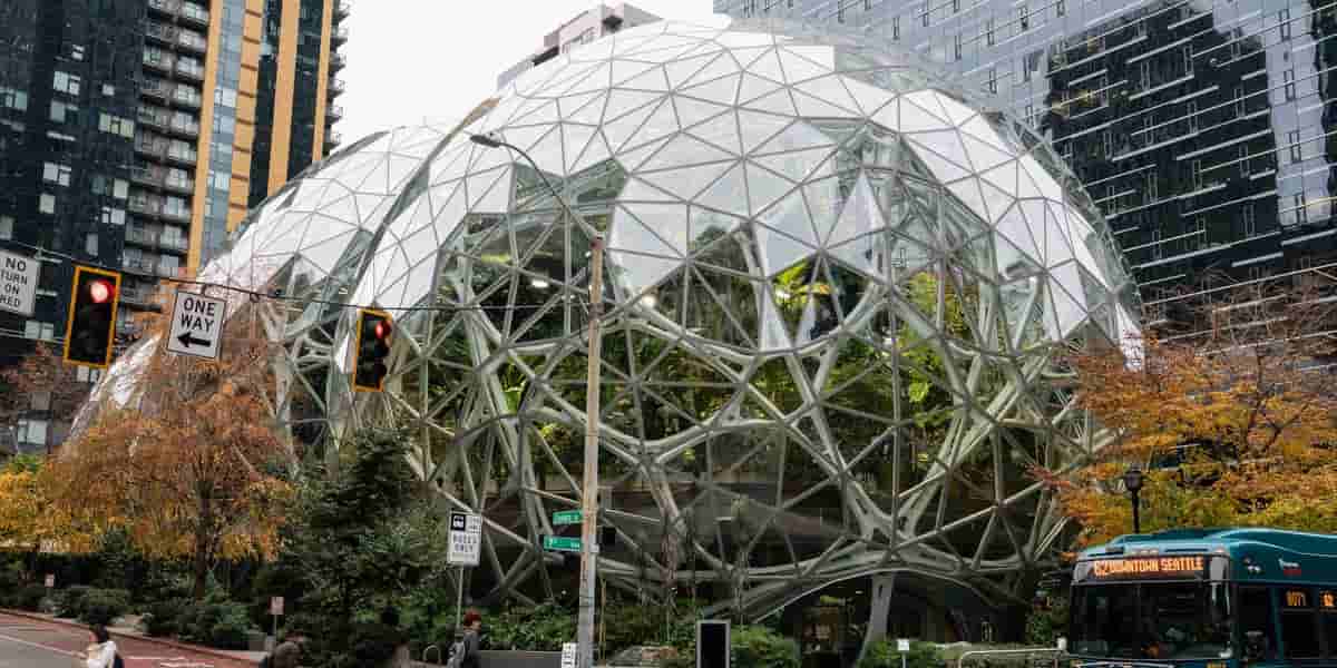 Amazon cuts hundreds of jobs amid AI investment
