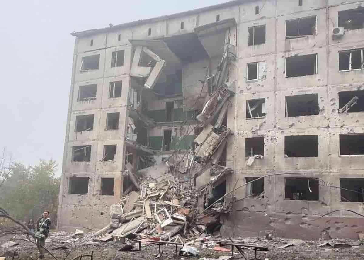 Russian aerial bombing of Sloviansk kills 7, injures 3