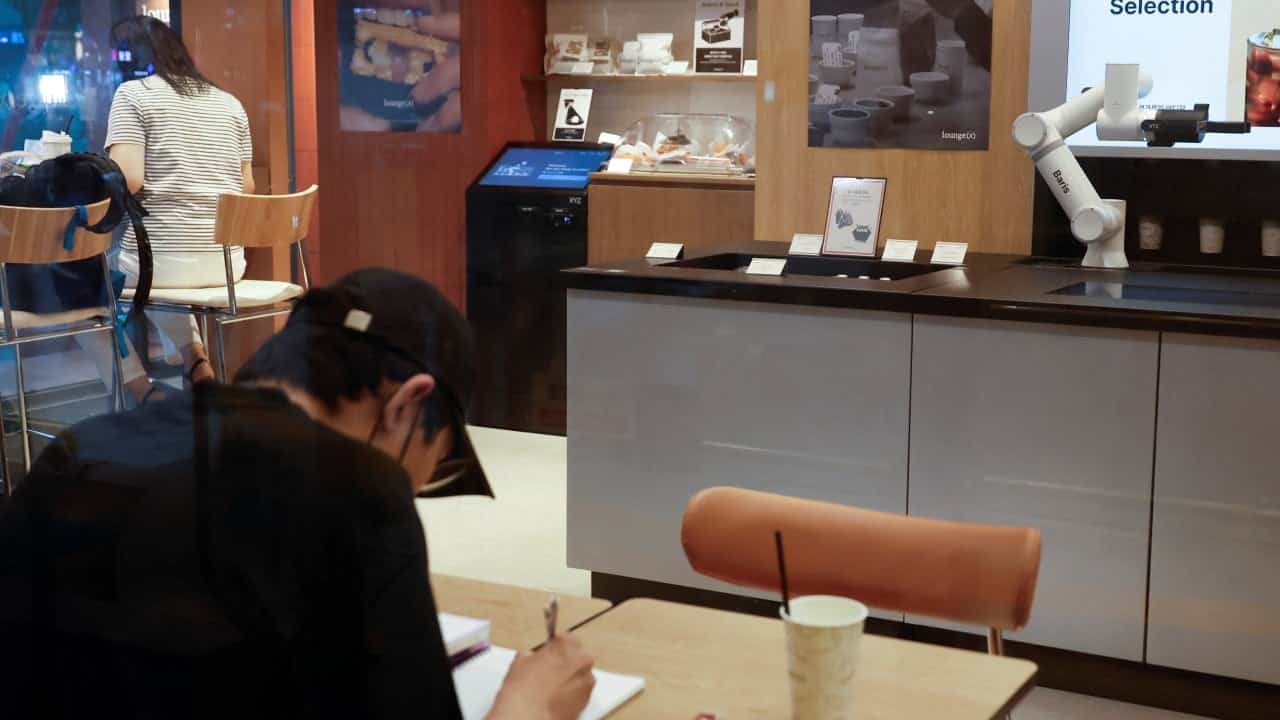 South Korea deploys robots to combat severe labor shortage