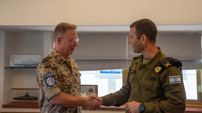 German and Israeli navies conduct joint Haifa drill