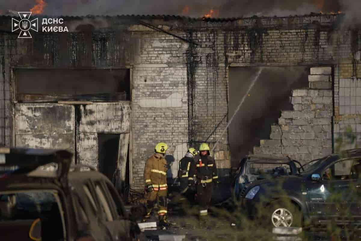 Russia resumes mass attacks across Ukraine, killing 5 and injuring 63