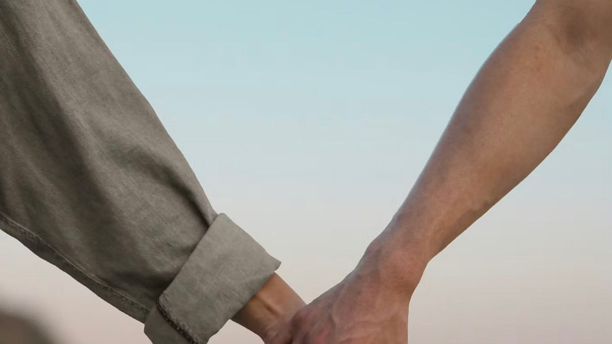 Wealthy Americans have lost their sense of duty, essayist argues