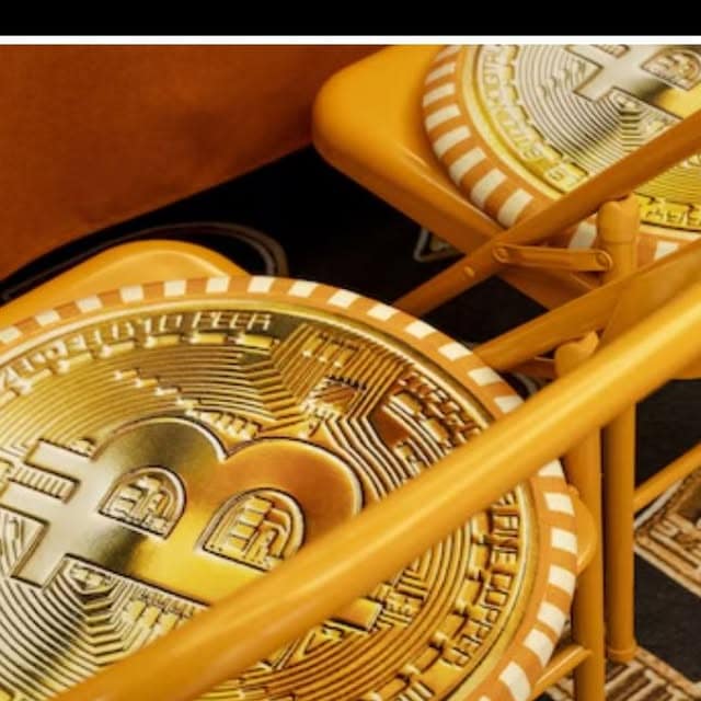 Bitcoin Drops Below $60,000 Amid Fed, ETF, and AI Pressures