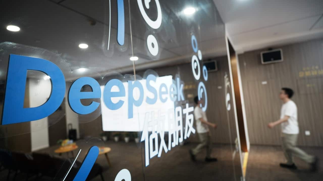 DeepSeek Secures Pre-IPO Funding Amidst 2027 Market Debut Plans