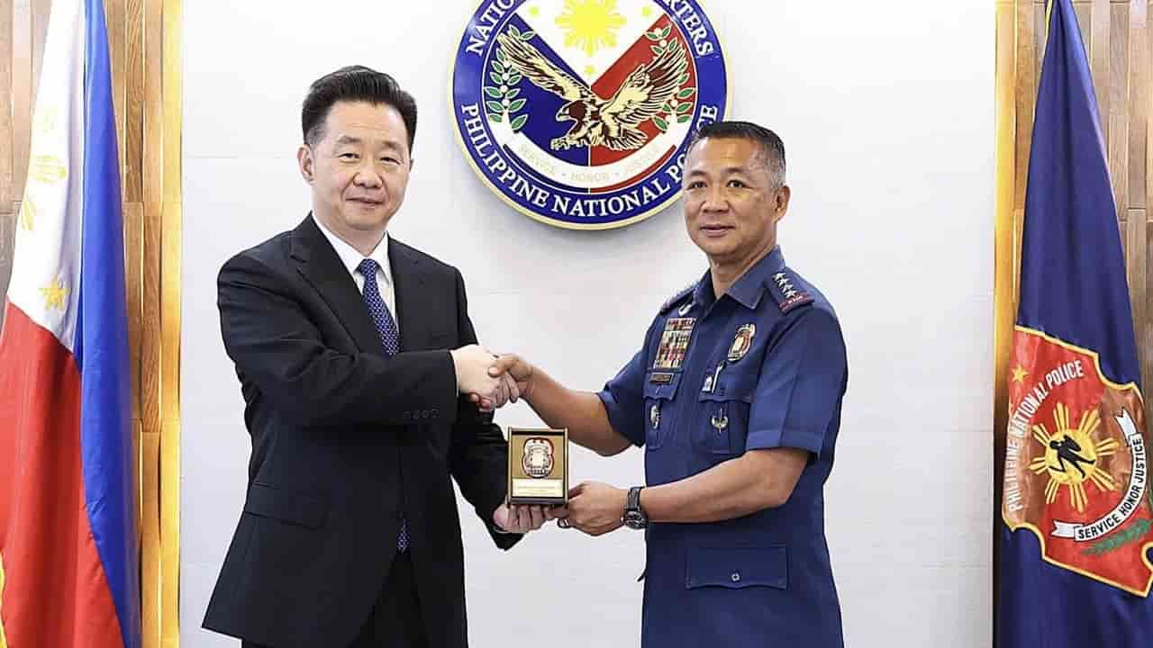 China and Philippines Police Boost Cooperation Amid South China Sea Tensions