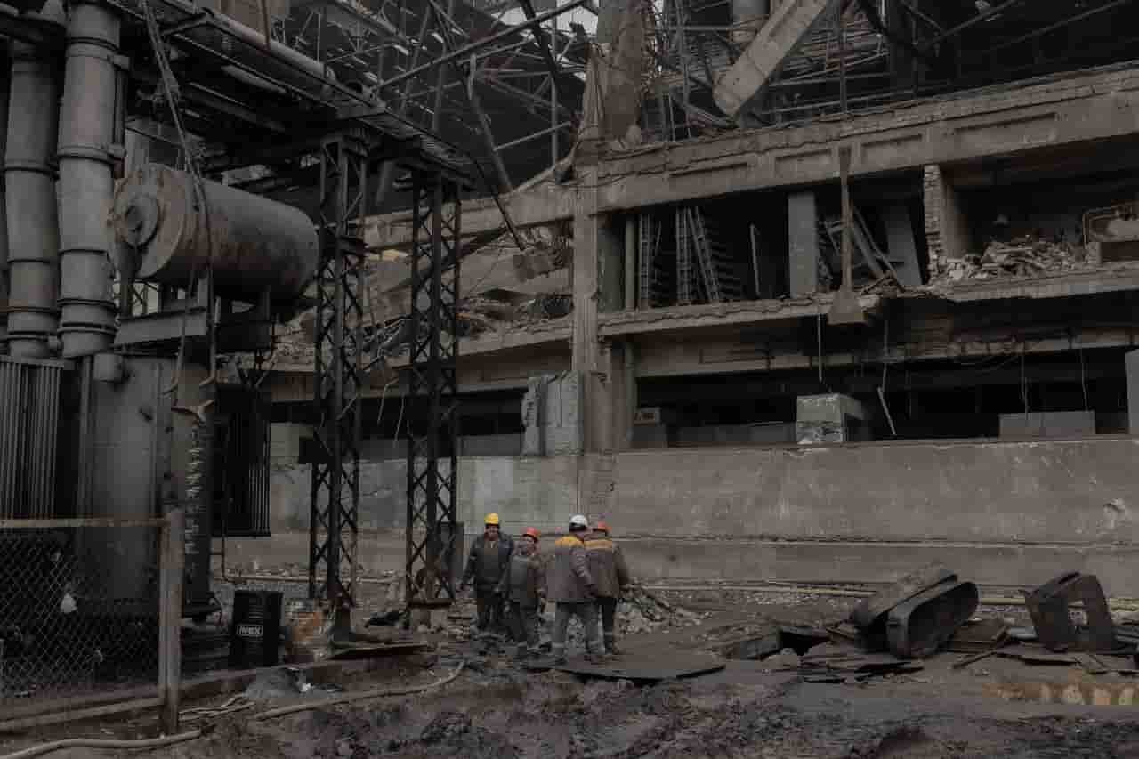 Russia escalates attacks on Ukraine's energy grid with new tactics