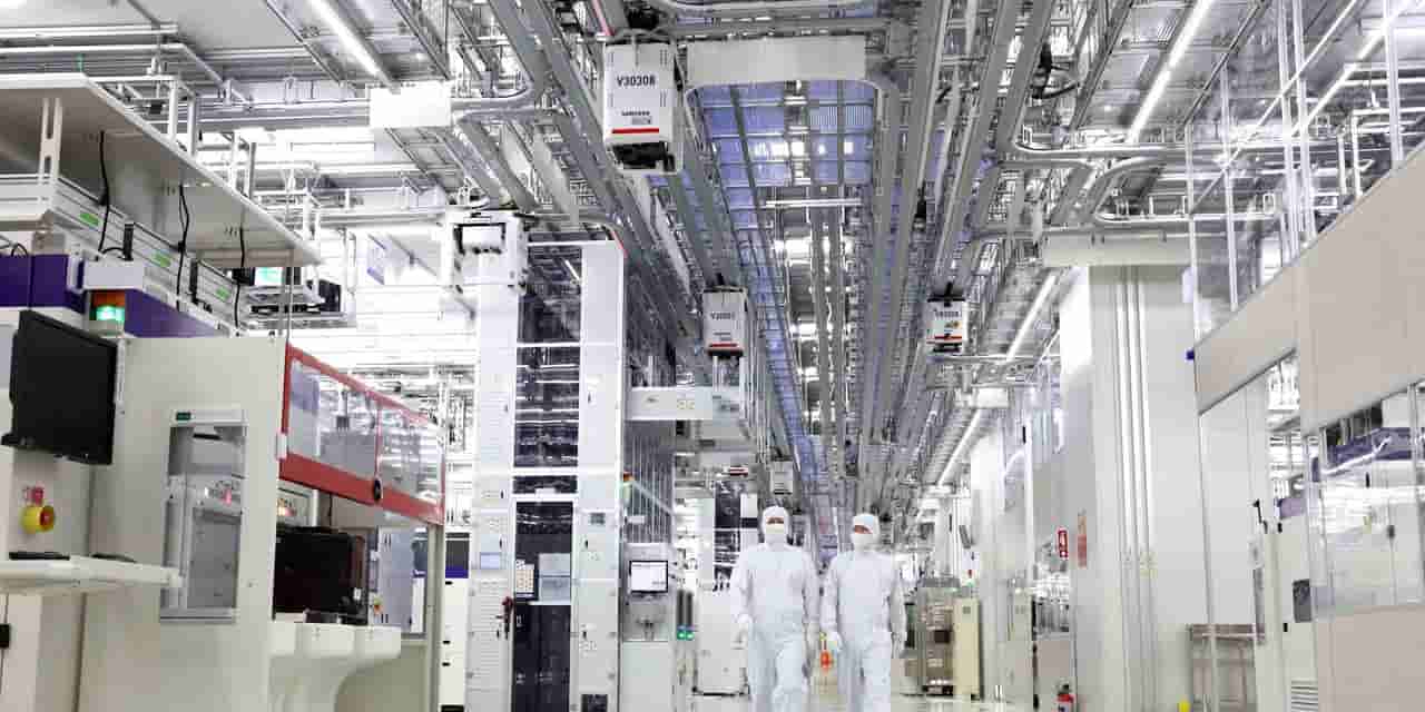 SK Hynix Slumps as AI Chip Selloff Overshadows US Listing