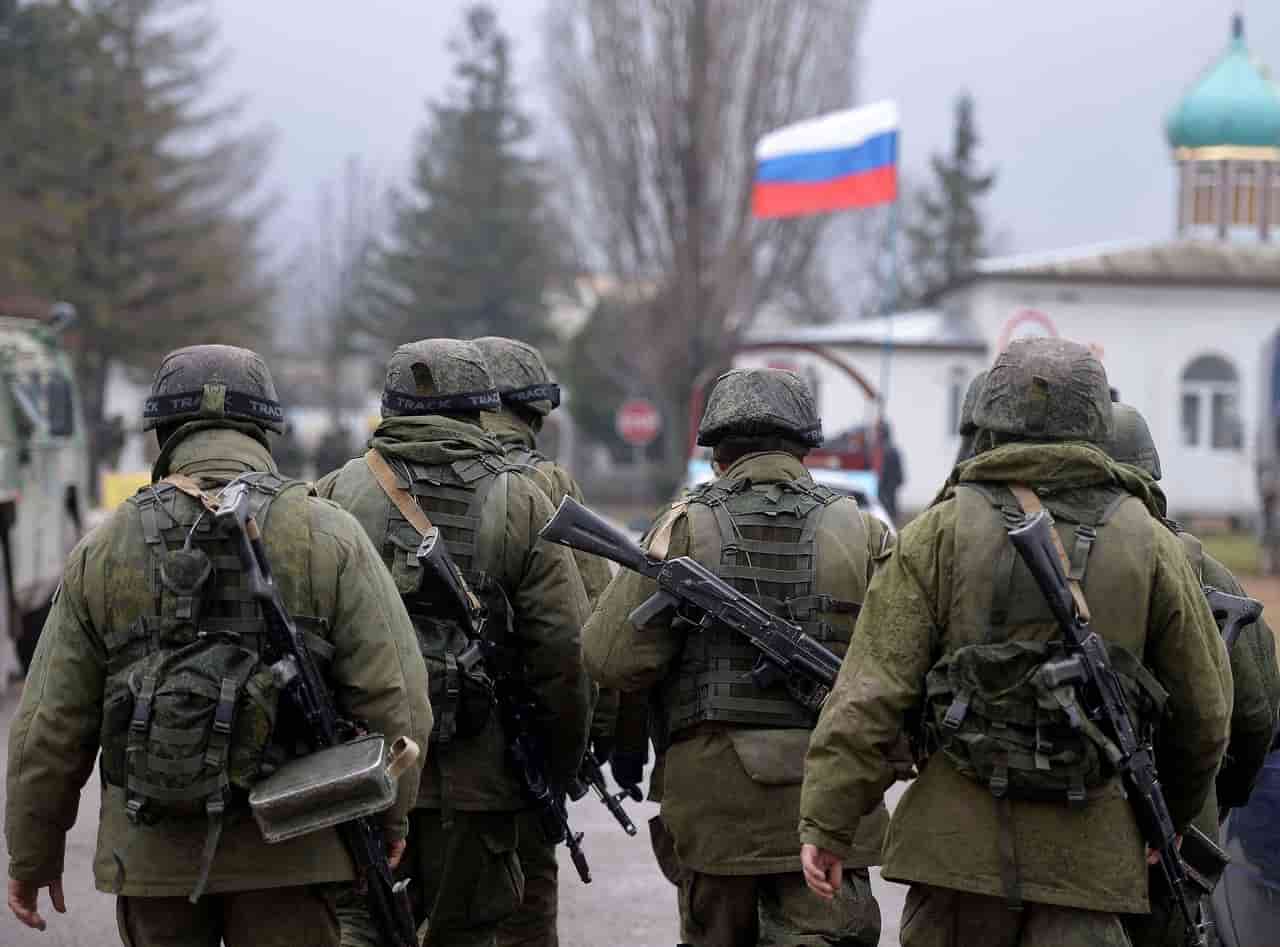Two Russian army deserters arrested trying to reach Kyiv
