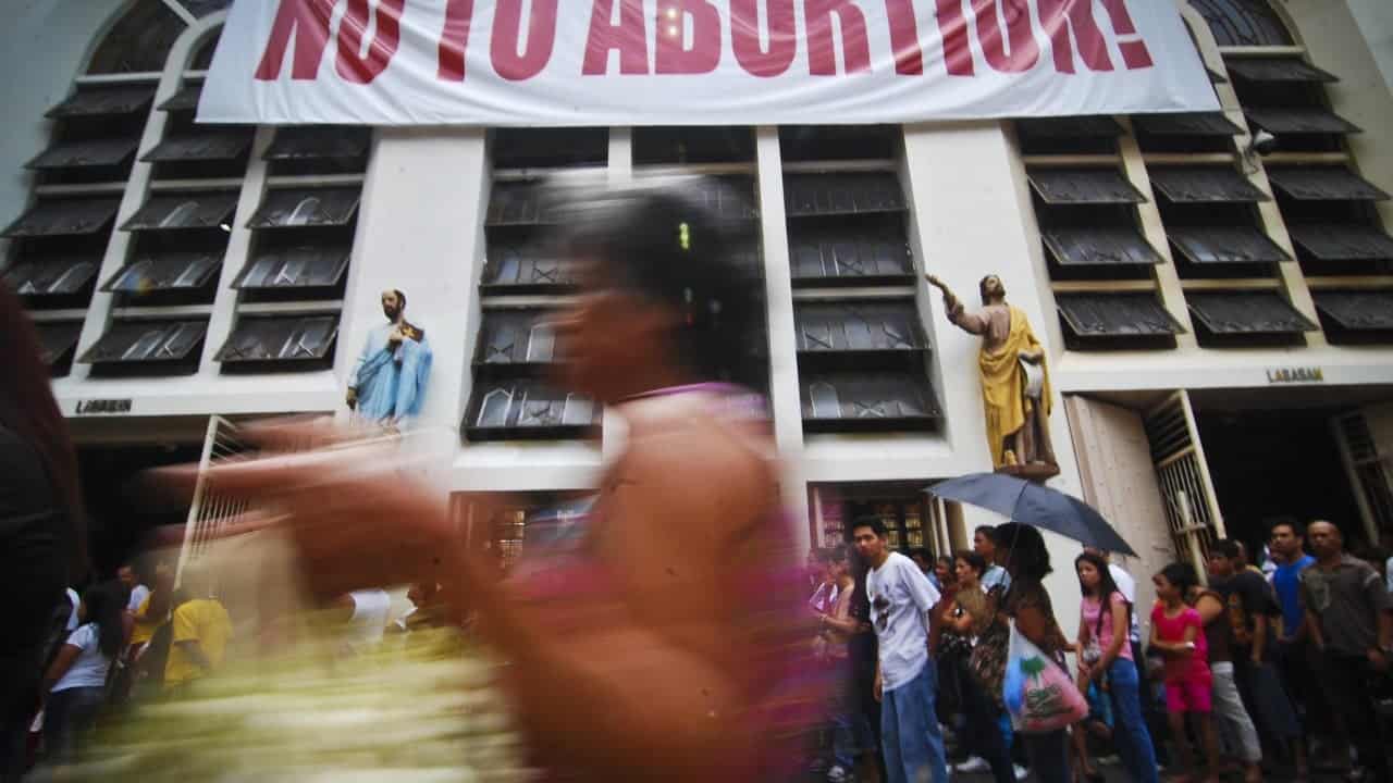 Philippines abortion ban drives women to risky, underground services