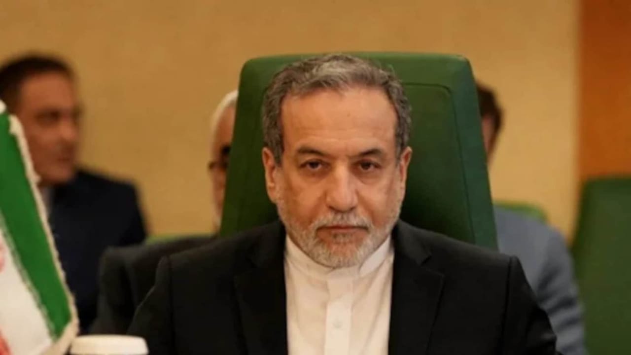 Iran warns of 'powerful and decisive' response to any attack