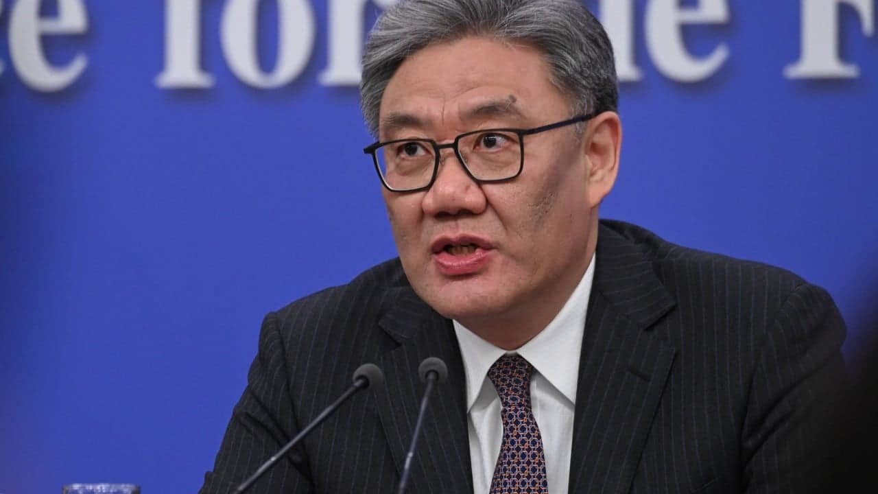 China's commerce minister talks trade with Germany amid EU market access fears