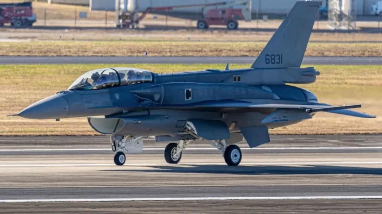 Taiwan F-16s delayed in Hawaii due to unspecified issues