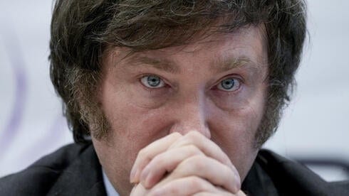 Argentina drops probe into President Milei and sister over meme coin scandal