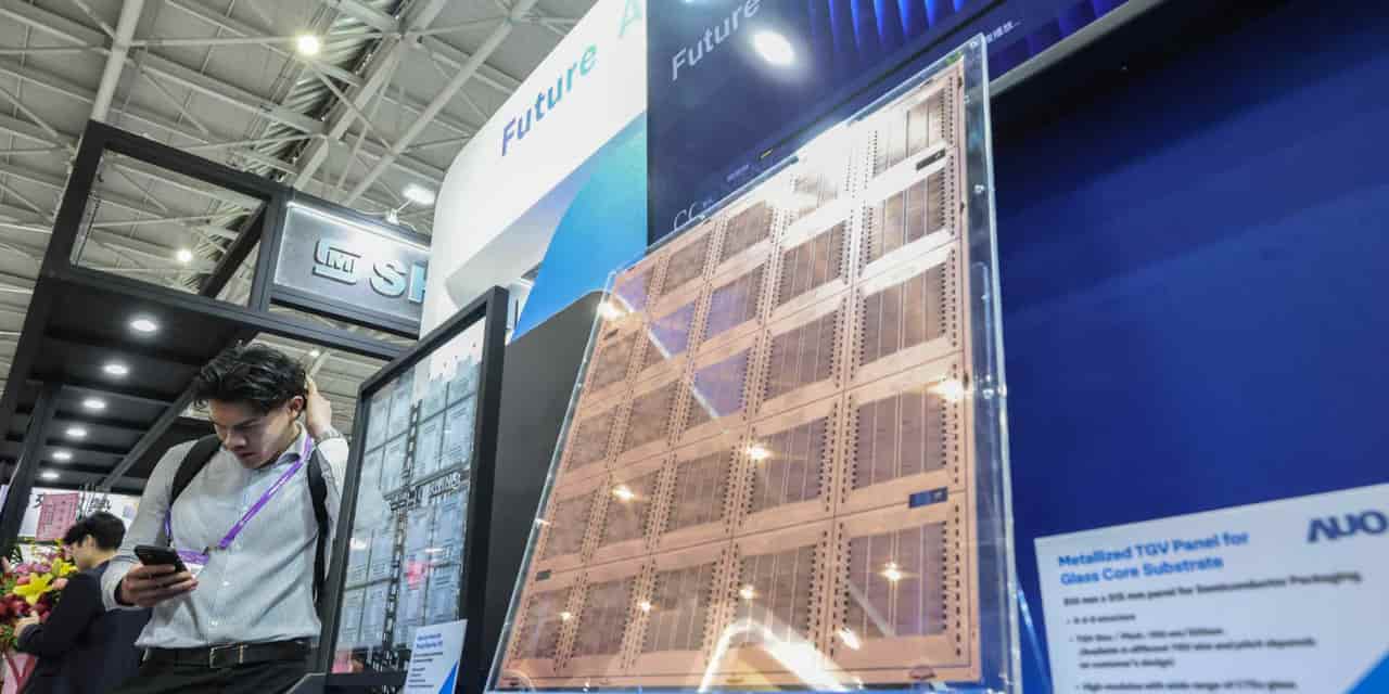 Taiwanese firms AUO, Innolux bet on glass for next-gen AI chip materials