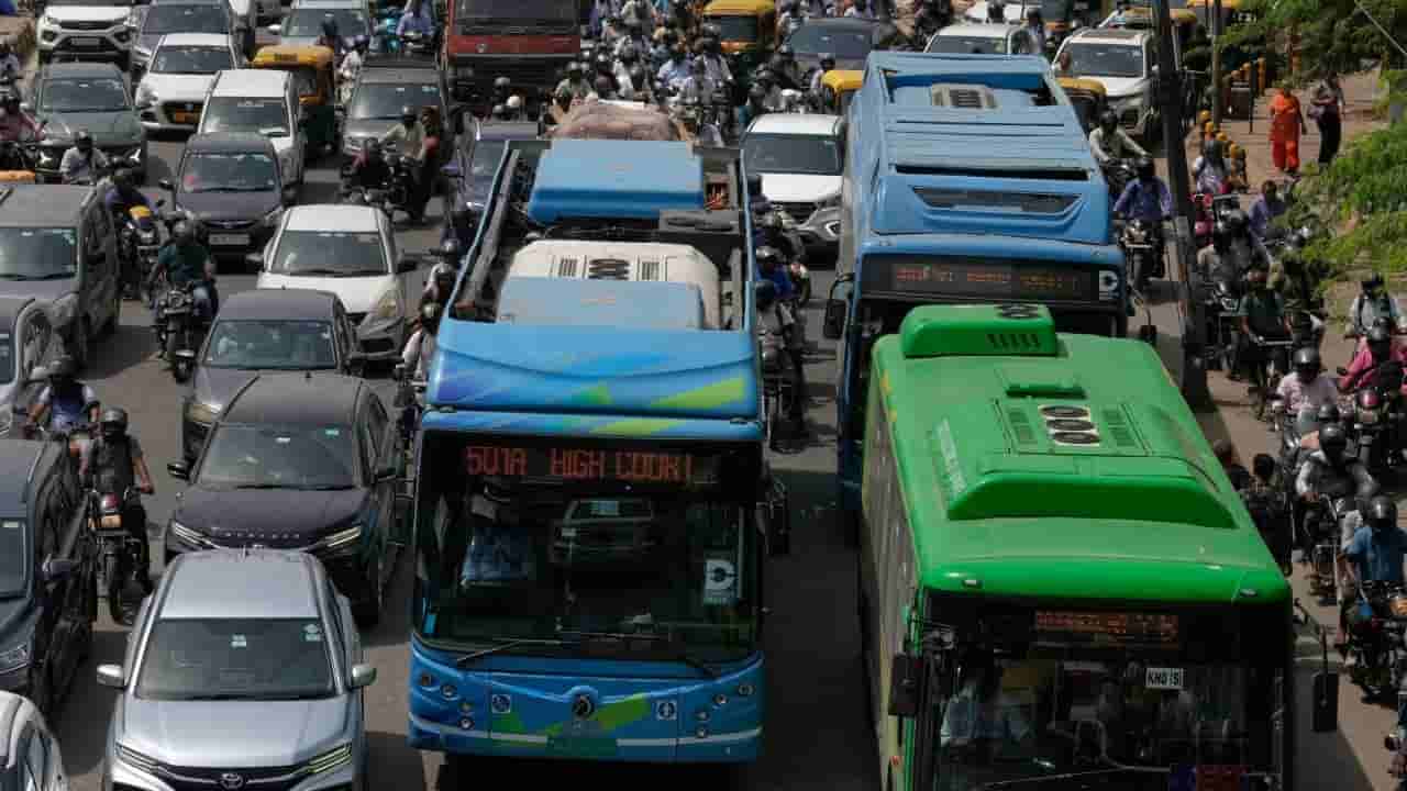 Delhi leads India's EV push amid air quality concerns