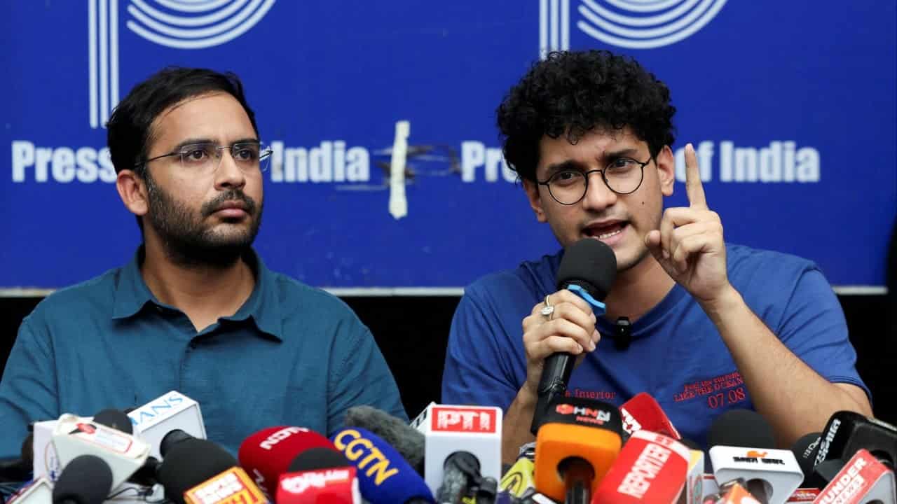 India 'cockroach' leaders jailed for trespassing at protest site