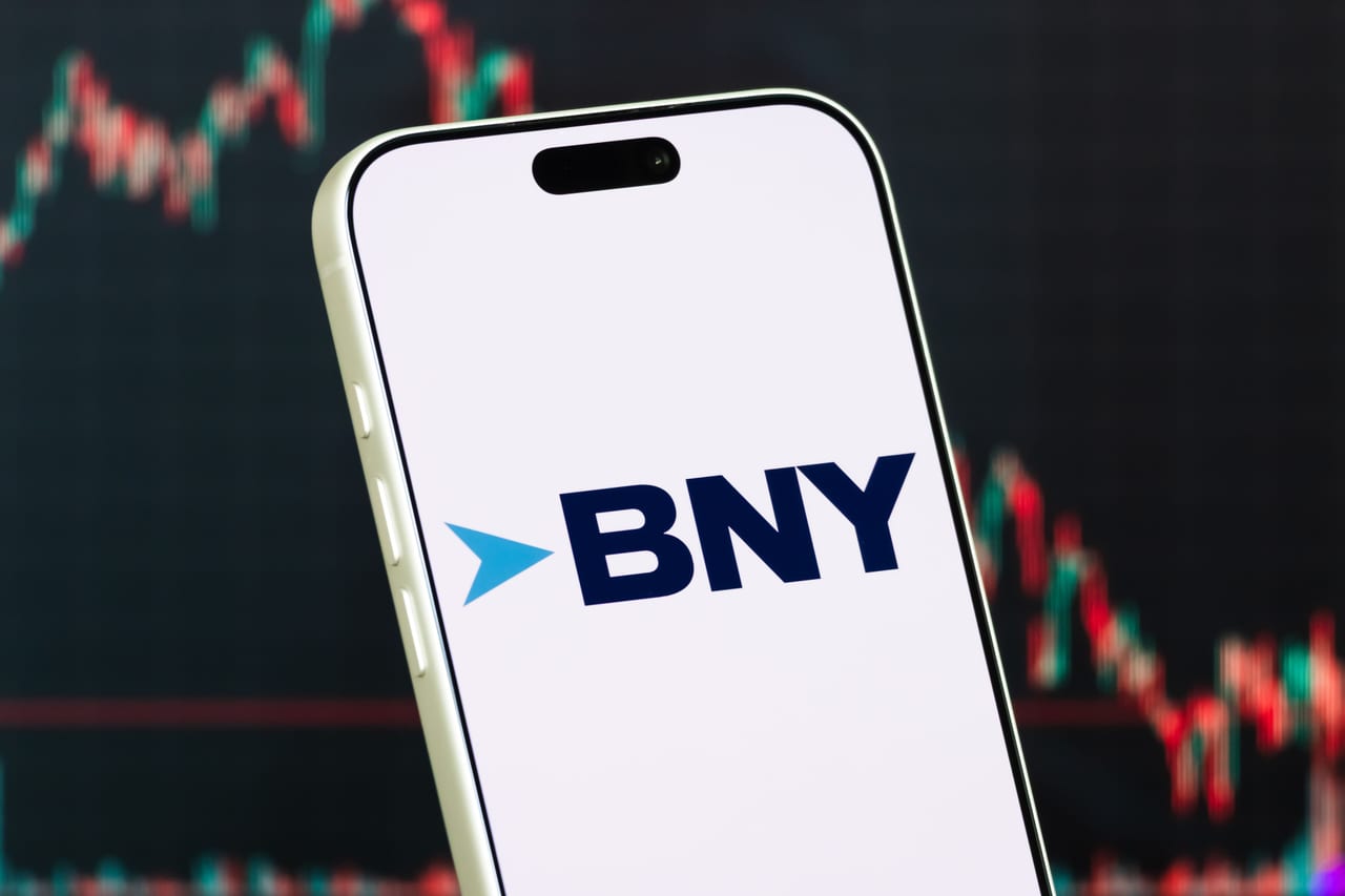 BNY Mellon expands stablecoin services for institutions, starting with Circle's USDC