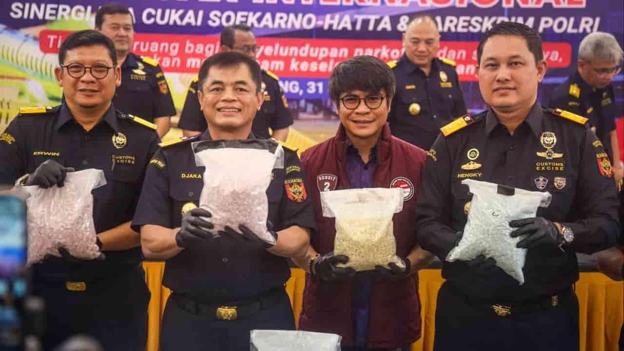 Malaysia to enhance airport security after pilot's drug arrest in Indonesia