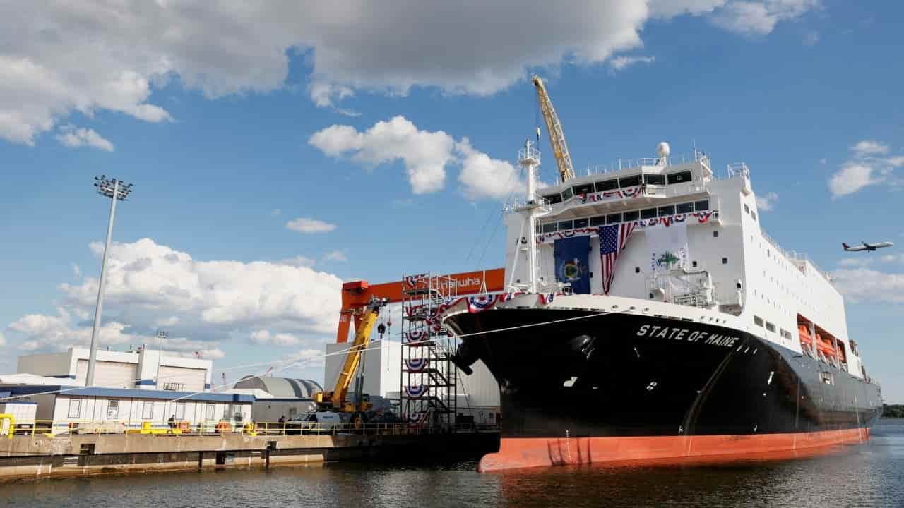 Trump's Navy shipbuilding plan to benefit South Korean shipyards