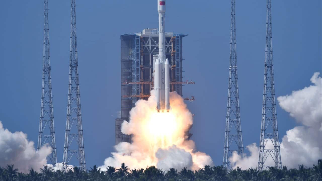 China's satellite engine smashes record, leaves US rival far behind