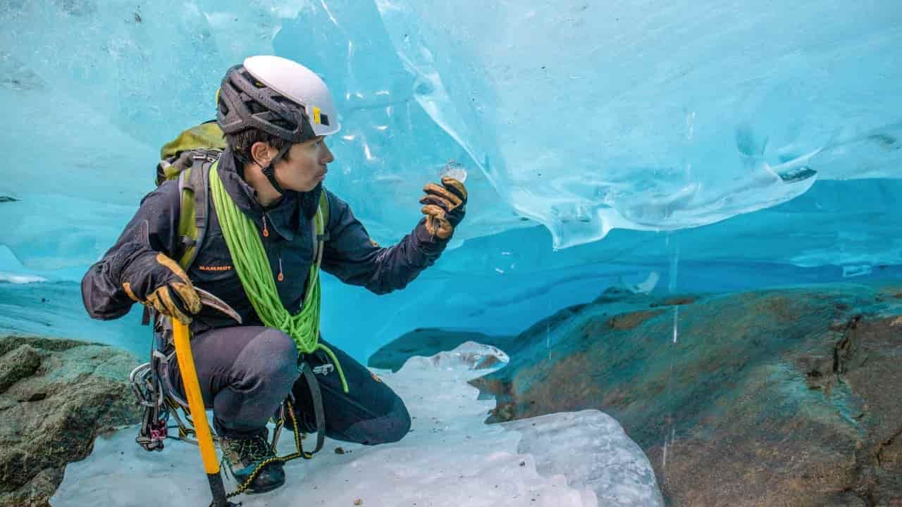 Spirit of Hong Kong Awards: explorer inspires youth through glacial field trips