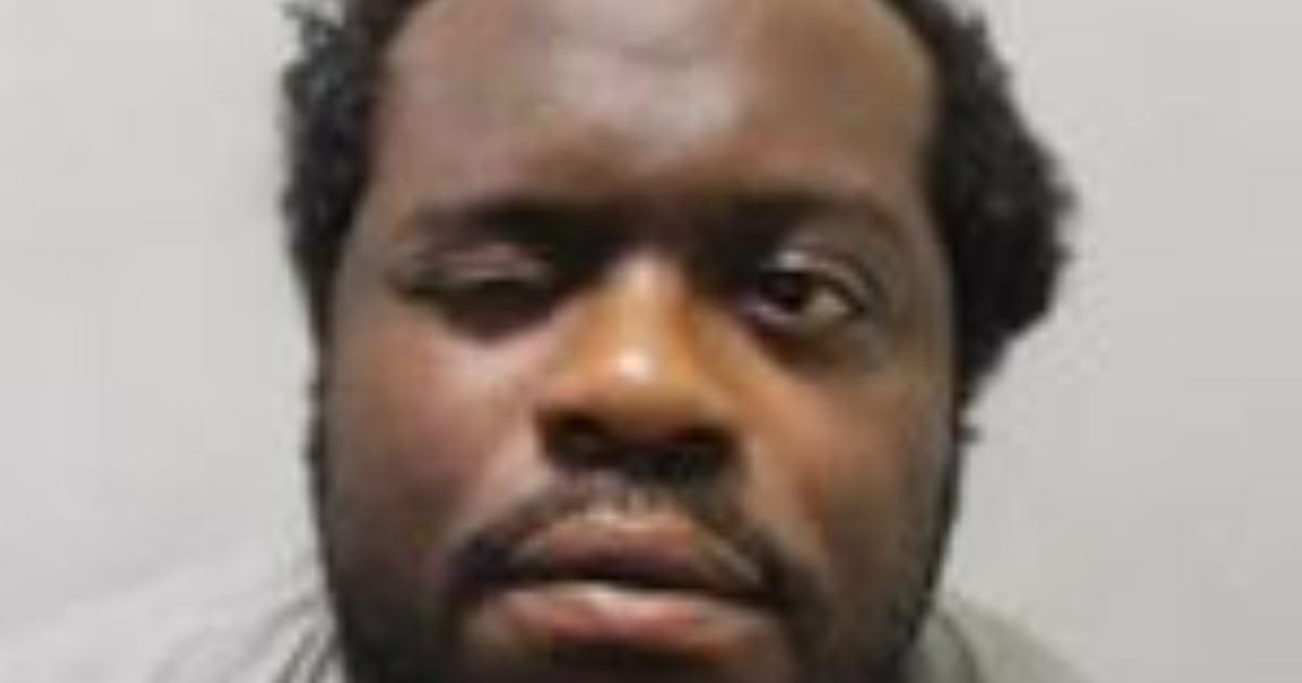 Double murderer Simon Levy denies attacking prison officer
