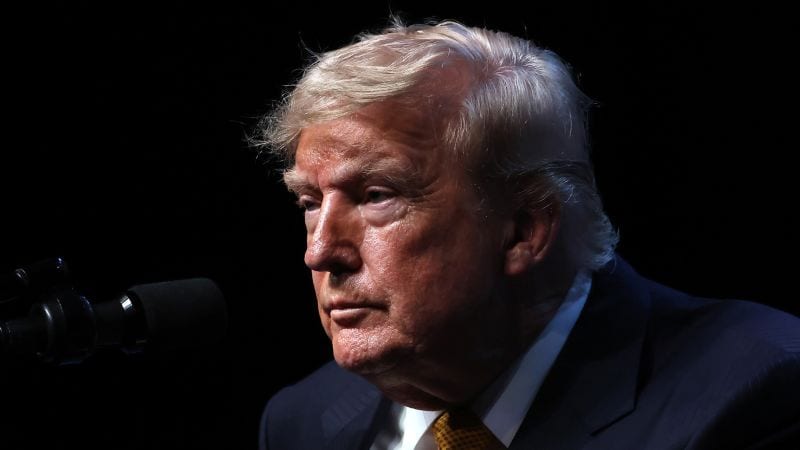 Trump reverses ICE traffic stop suspension after fatal shootings
