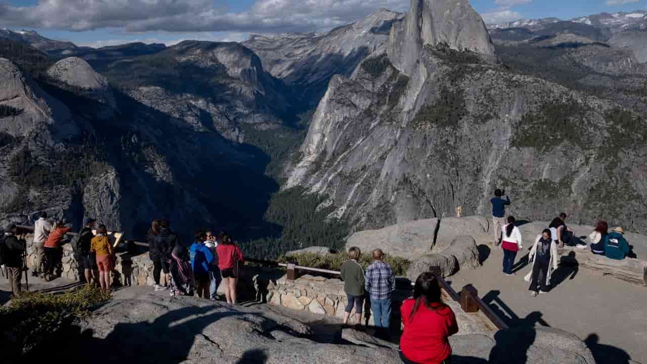 Trump administration explored Yosemite land transfer to developer