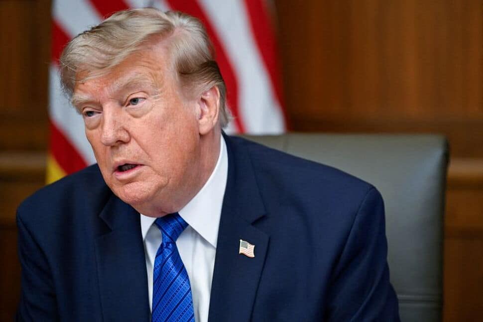 Trump to meet refiners on gas prices amid Iran war