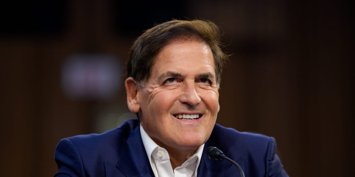Anthropic economist: AI won't replace workers; Cuban highlights human advantages