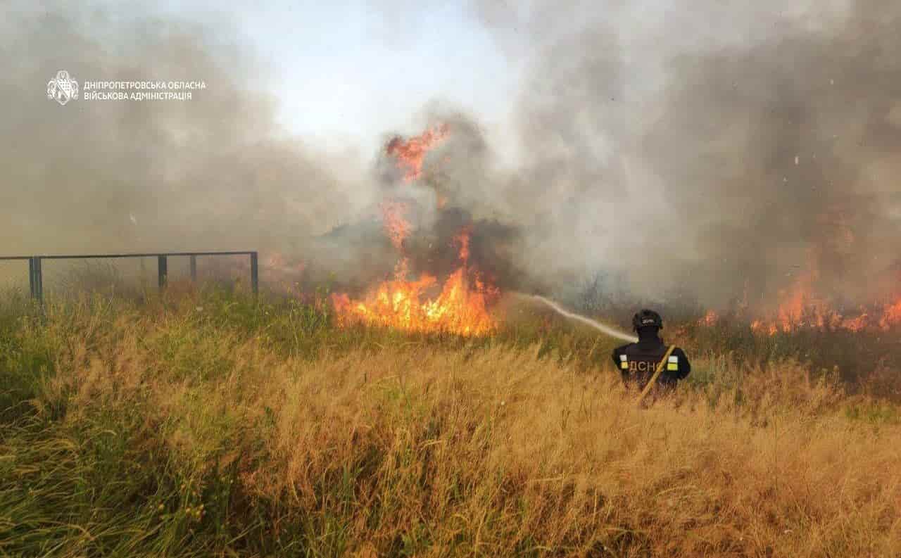Russia attacks Ukraine, killing 2 children and injuring 10