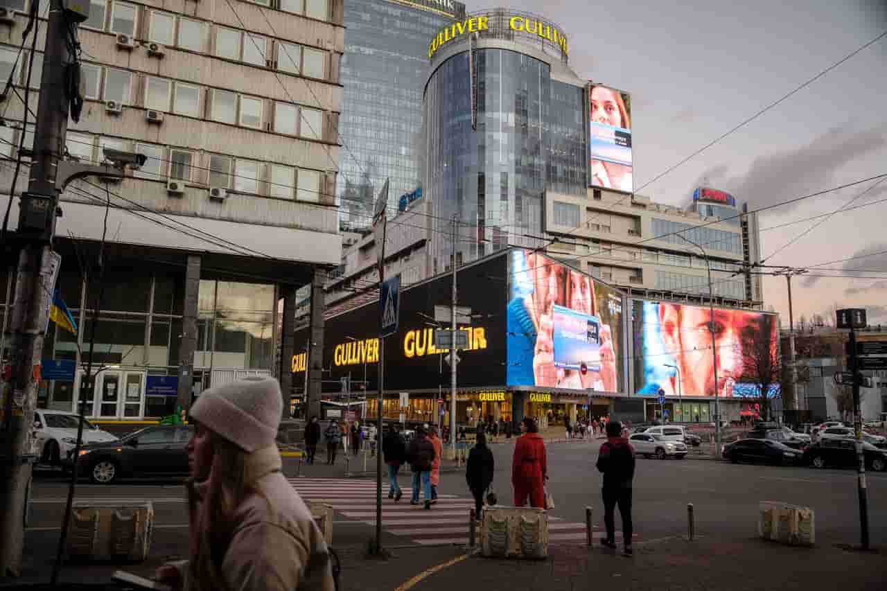 Kyiv shopping center once belonging to sanctioned oligarch on sale for $207 million