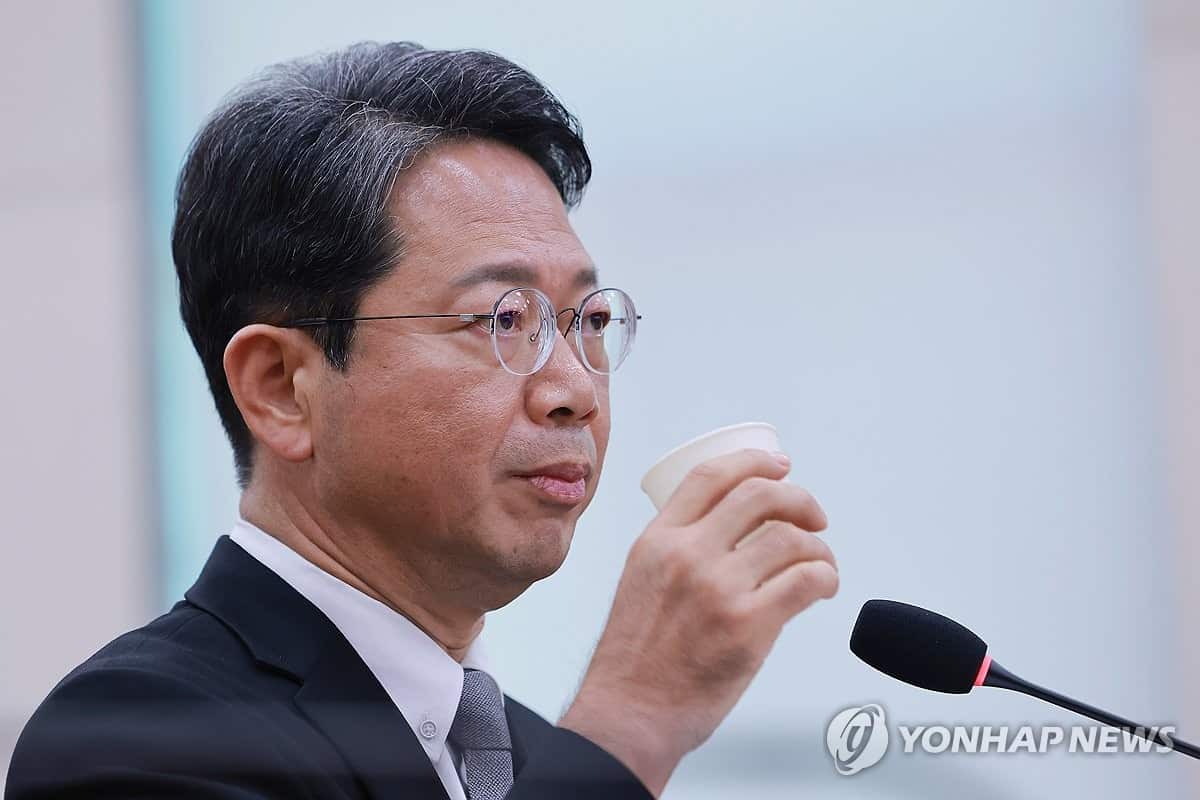 Parliamentary committee adopts confirmation hearing report for justice minister nominee