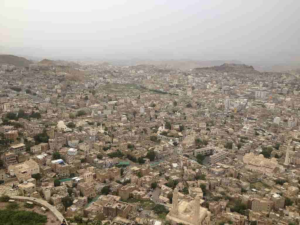 Yemeni forces report fighter killed on Taiz front lines against Houthis