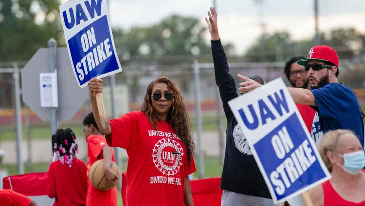 UAW Election Clouded by Federal Probe, Internal Conflicts