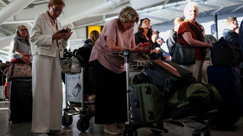 UK Airports Face Continued Disruption After Air Traffic Control Failure