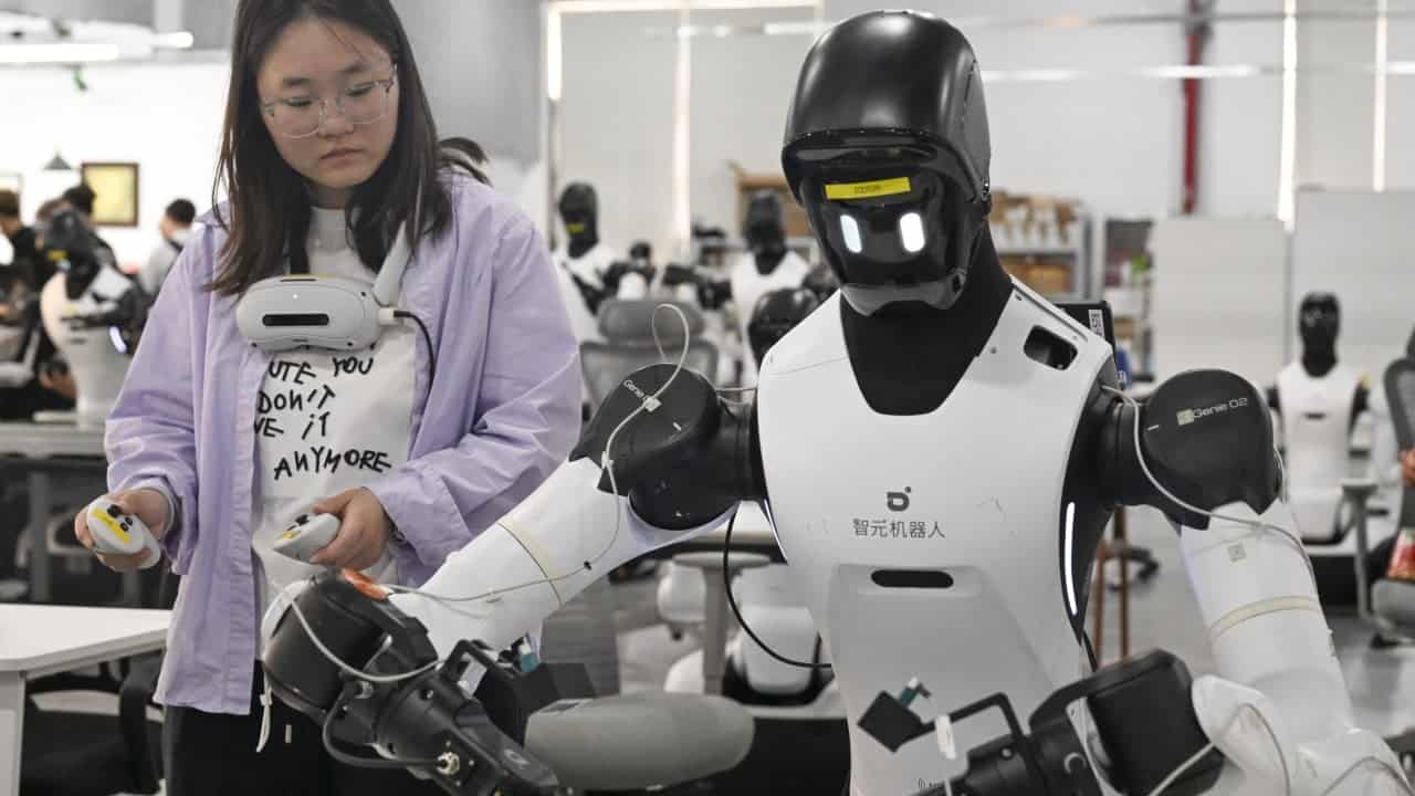 HKU partners with tech giants to offer AI labs at expanded Shanghai campus