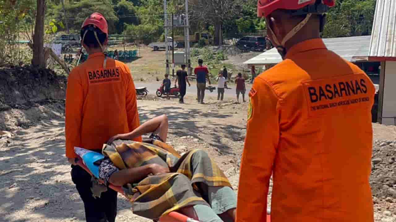 Magnitude 5.9 aftershock strikes Indonesia