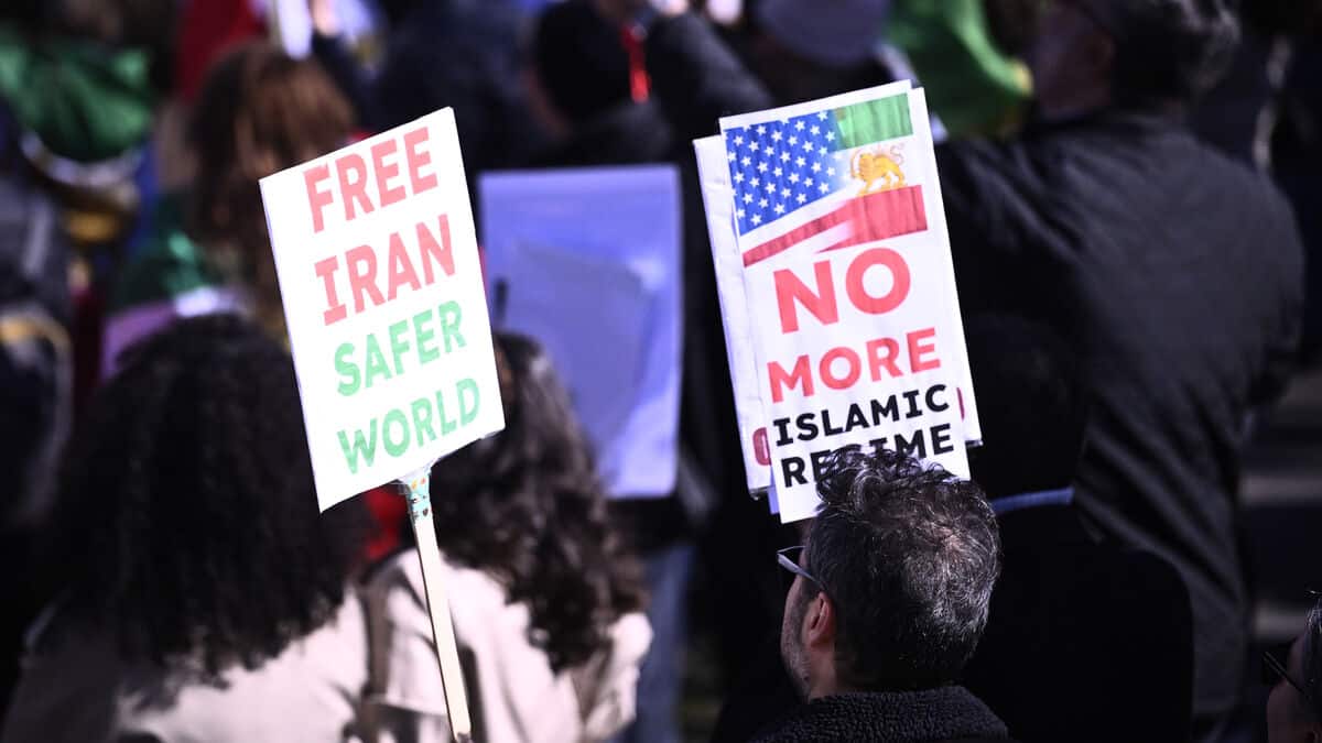 Sweden expels Iranian embassy official