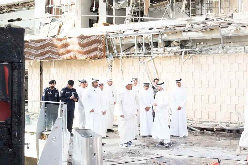 Iran strikes Kuwait, causing material damage and casualties