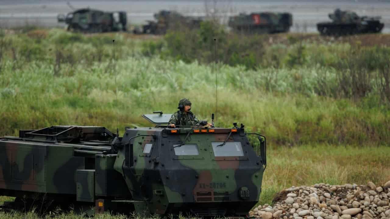 Taiwan Considers Advanced Weapons Training for Reservists Amid Manpower Concerns