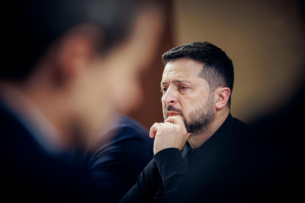 Zelensky trust rating holds at 54% amid corruption probes