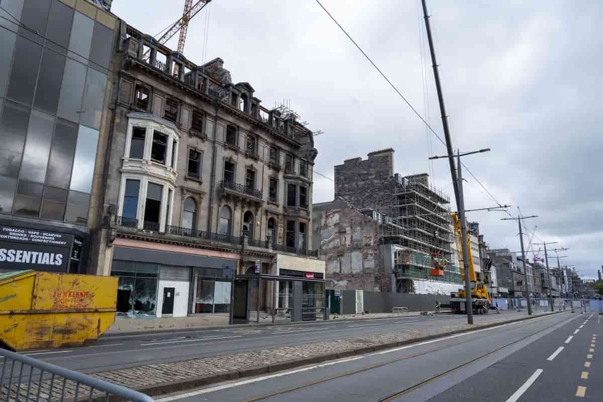 Edinburgh's Princes Street Reopens After Seven-Week Fire Closure