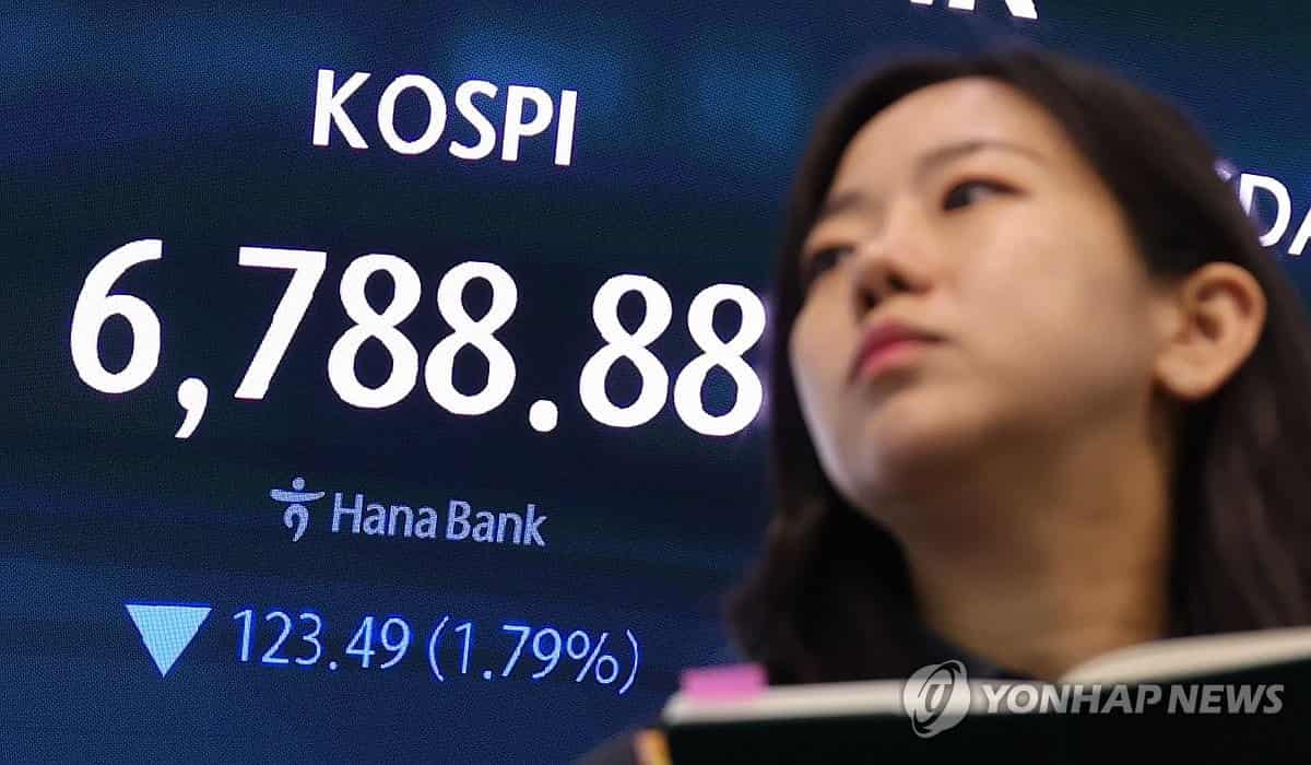 Seoul shares open sharply lower on Fed chief's hawkish comments