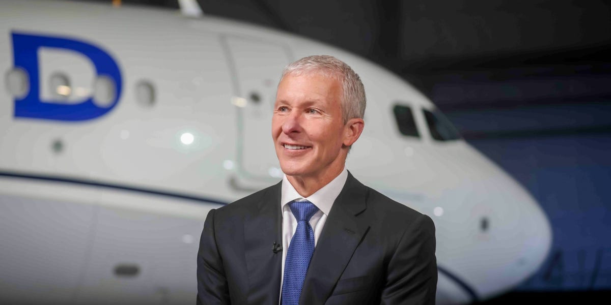 United Airlines CEO: Starlink is now a key factor for passengers choosing airlines