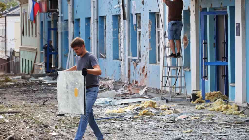 Russia and Ukraine exchange overnight strikes