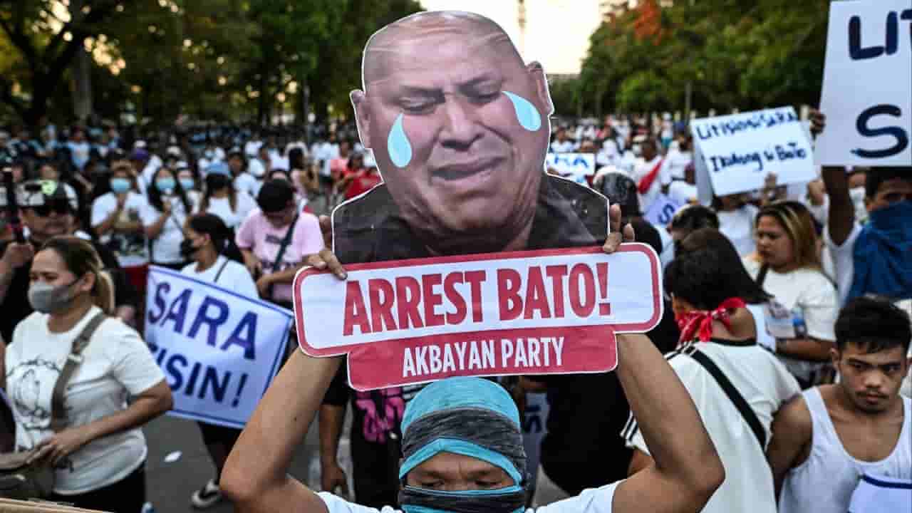 Philippines offers $786,000 bounty for senator wanted by ICC